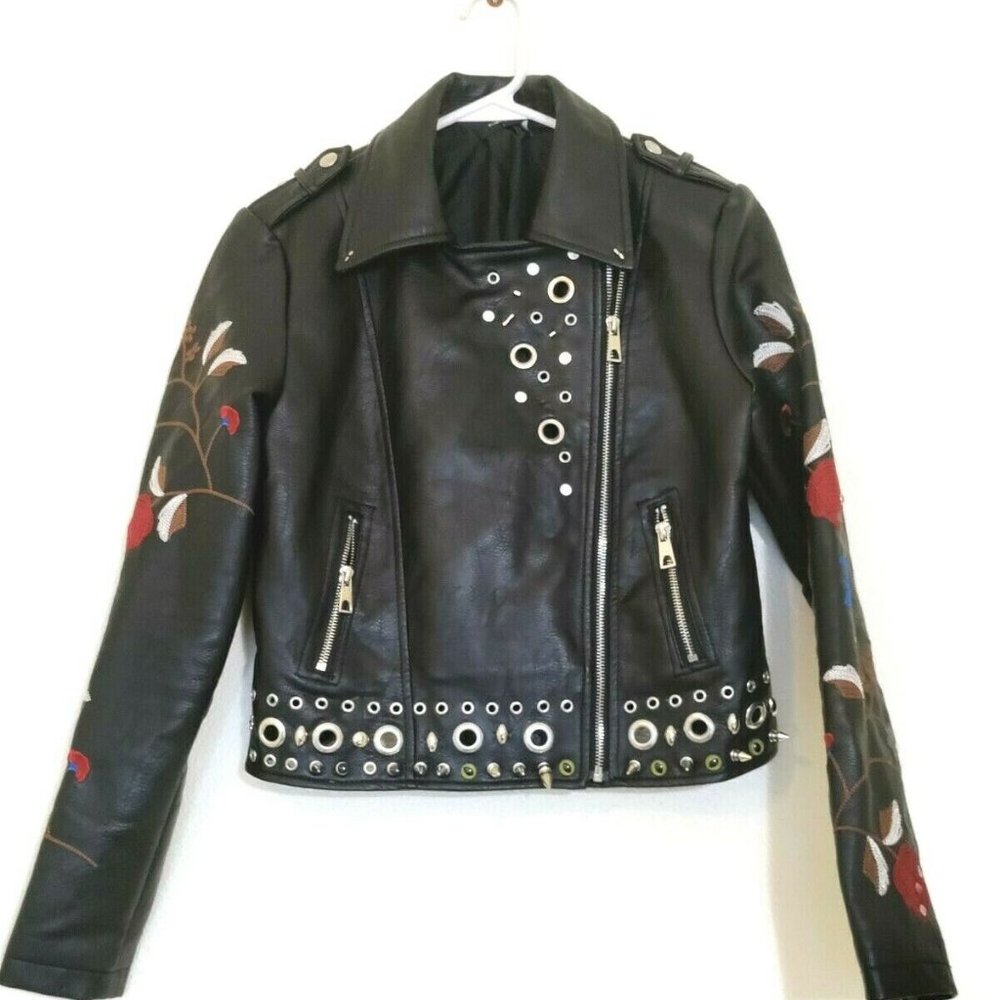 Romeo and Juliet Couture Southwestern Theme Jacket